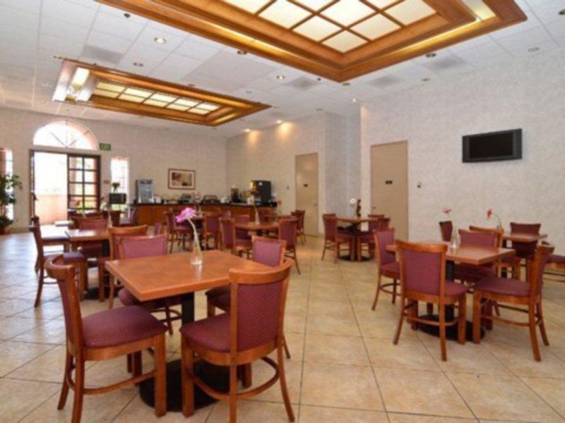 Homewood Suites By Hilton San Diego Central Restaurace fotografie